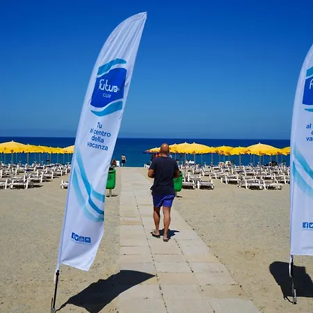 Futura Club La Praya Szálloda 4*