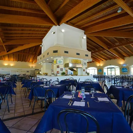 Futura Club La Praya ホテル 4*
