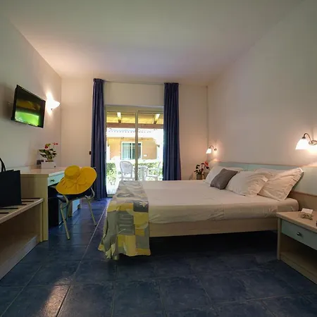 Hotel Futura Club La Praya 4*