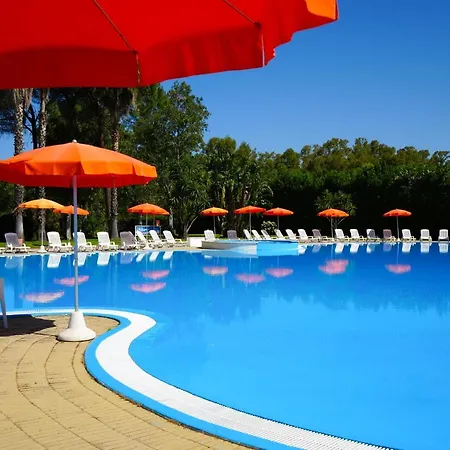 Futura Club La Praya فندق 4*