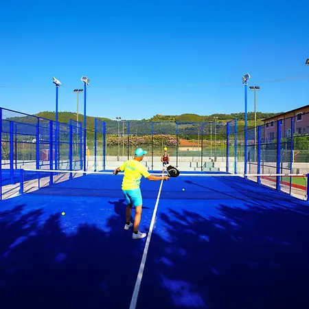 Futura Club La Praya فندق 4*