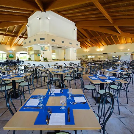 Futura Club La Praya بيتسو